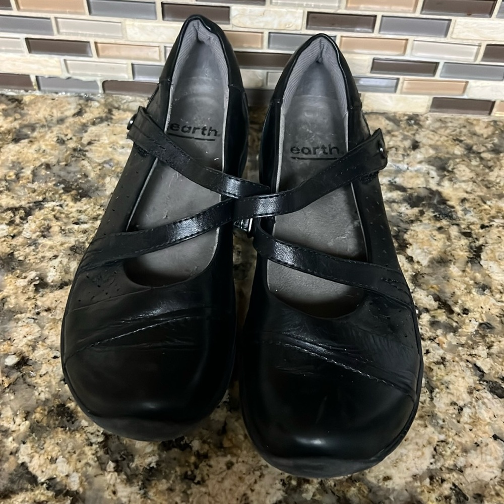 Earth Shoes 7 Kara Galilei Mary Jane style black